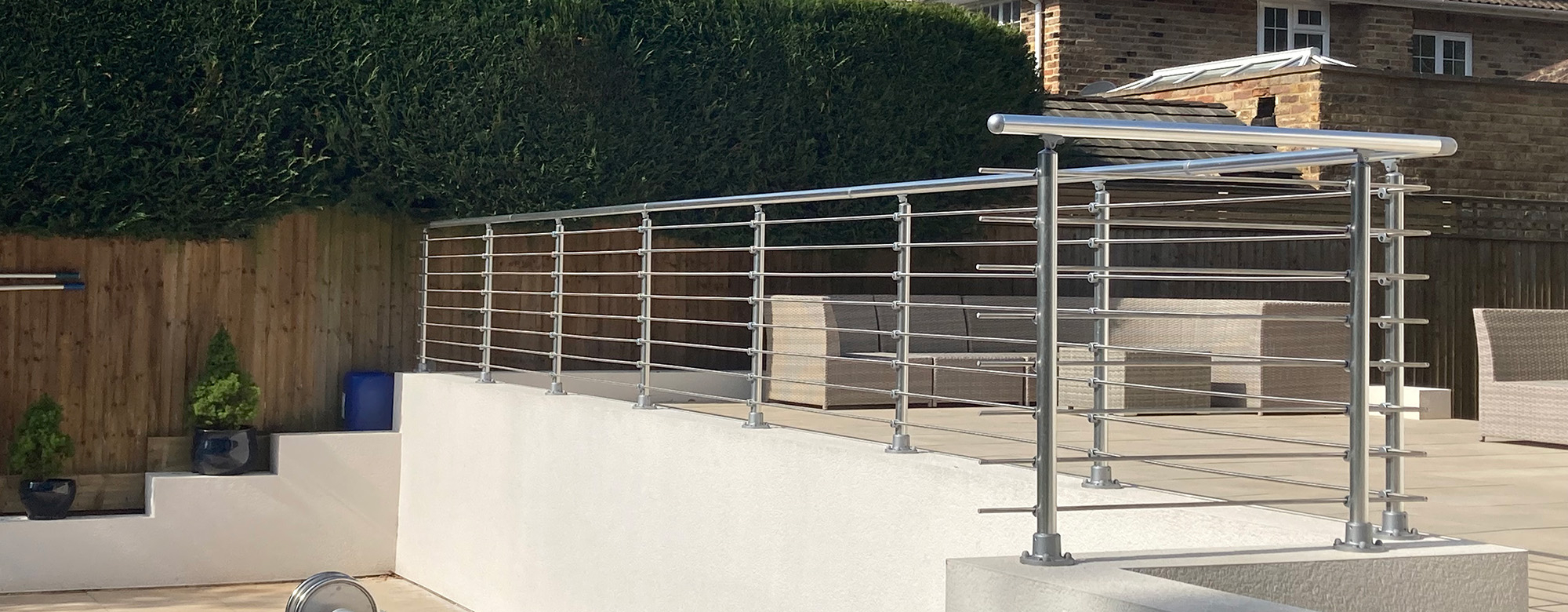 Balustrade in Pool area PROVA 8 in  aluminium