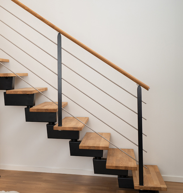 Stair banister DUBAI Design straight flight