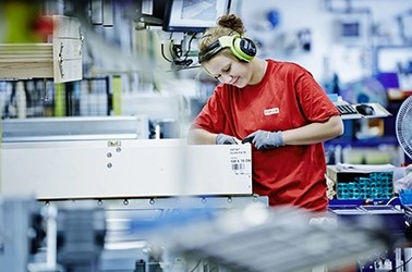 Woman working at DOLLE in Denmark